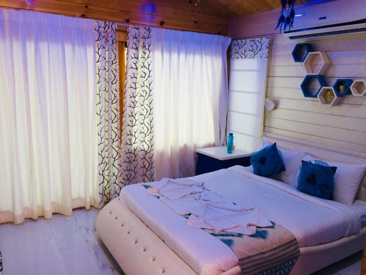 Rock Forest Goa Honeymoon Cottages Калангут Экстерьер фото