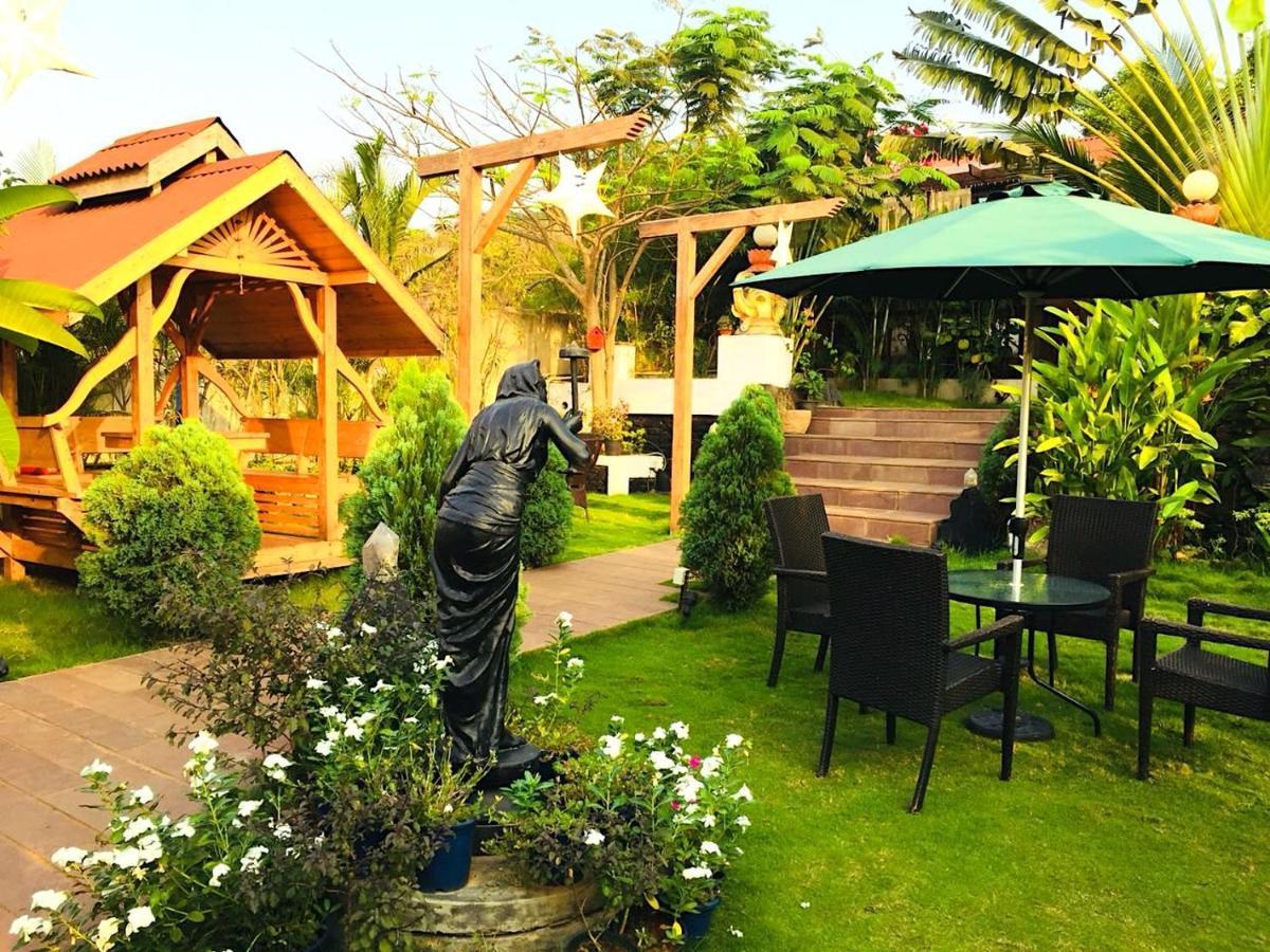 Rock Forest Goa Honeymoon Cottages Калангут Экстерьер фото