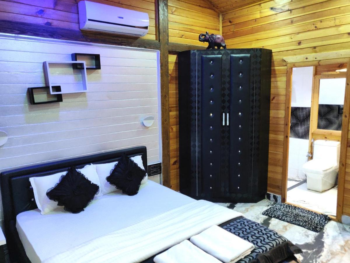 Rock Forest Goa Honeymoon Cottages Калангут Экстерьер фото